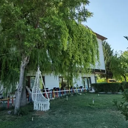 Konuk Evı